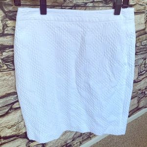 White pencil skirt